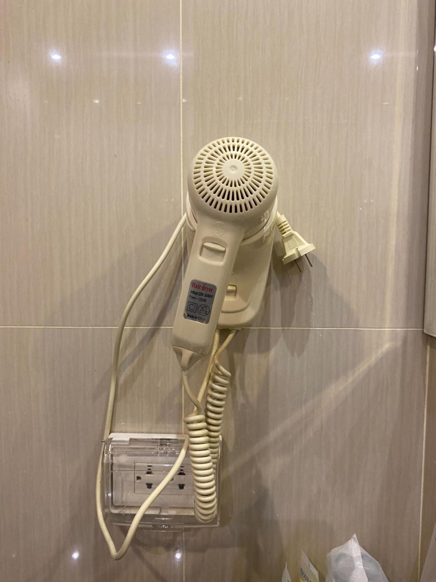 C Hotel Bangna Бангкок Экстерьер фото