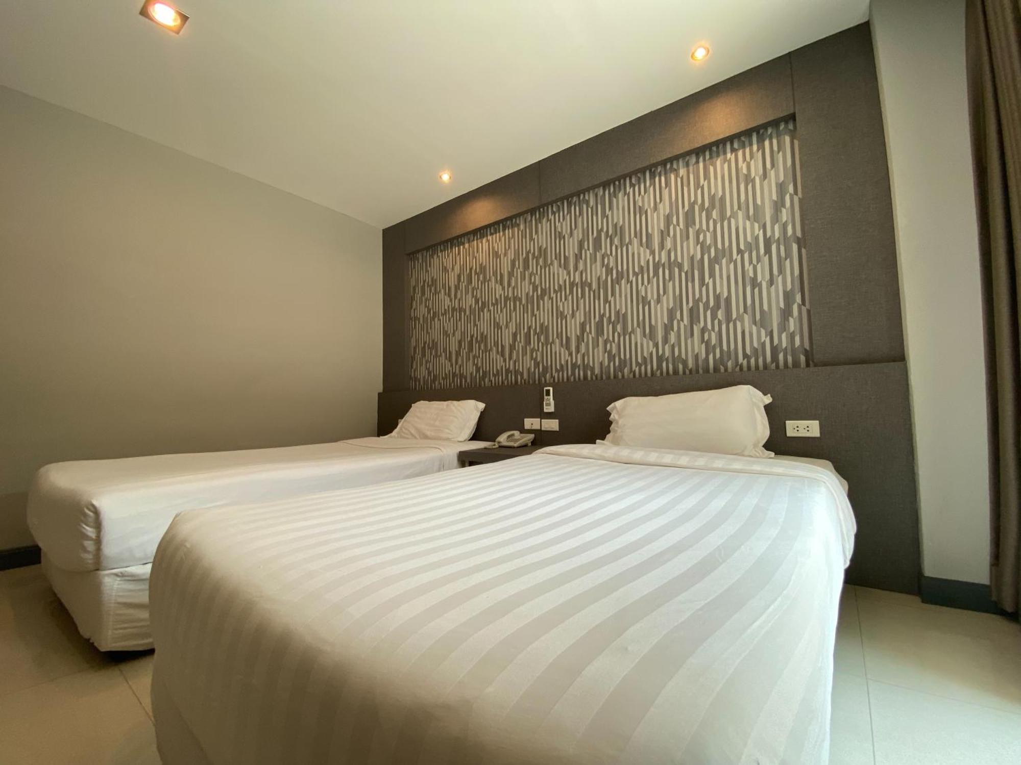 C Hotel Bangna Бангкок Экстерьер фото