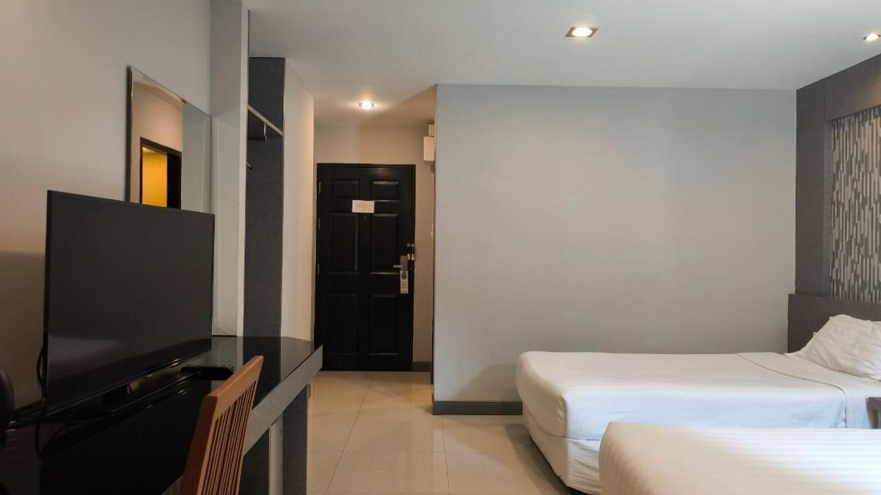 C Hotel Bangna Бангкок Экстерьер фото